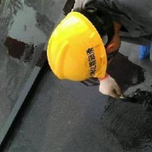 南京志勇惠民医疗服务有限公司员工在施工